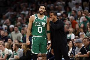 星空体育入口-塔图姆：我还差4个T禁赛 马祖拉让我和他打一架&amp;主动申请禁赛