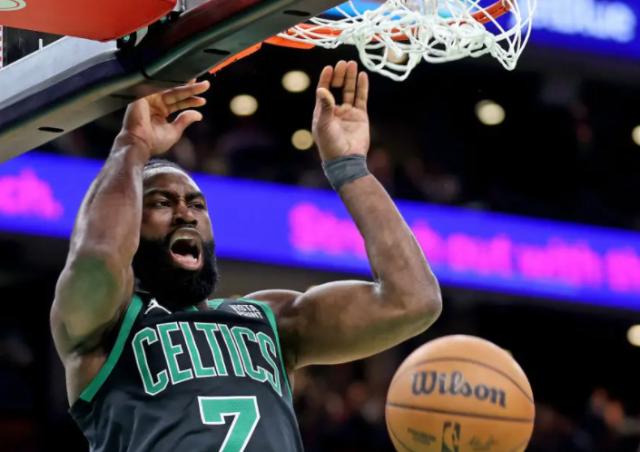 星空体育入口-东决悬念消失？哈利受伤影响局势，布朗冲东决MVP